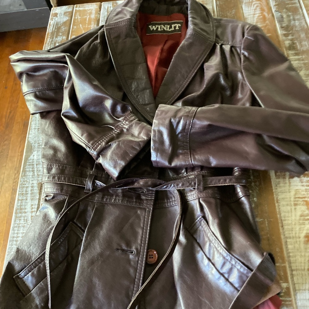 WINLIT Women's Vintage Burgundy Leather Belted Jacket